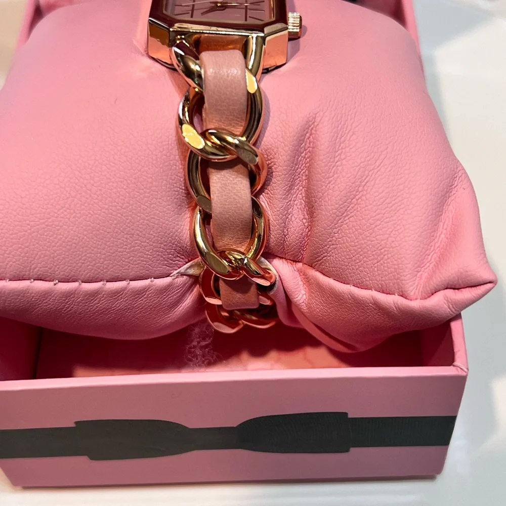 NWT bebe BABY PINK STRAP AND ROSEGOLD METAL CHAIN LINK BRACELET WATCH - Picture 8 of 12